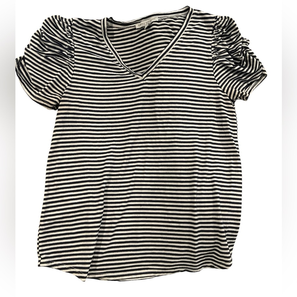 Green Envelope Los Angeles women's black striped v neck t-shirt